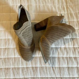 New Vince Camuto, suede perforated ankle bootie, size 6 1/2